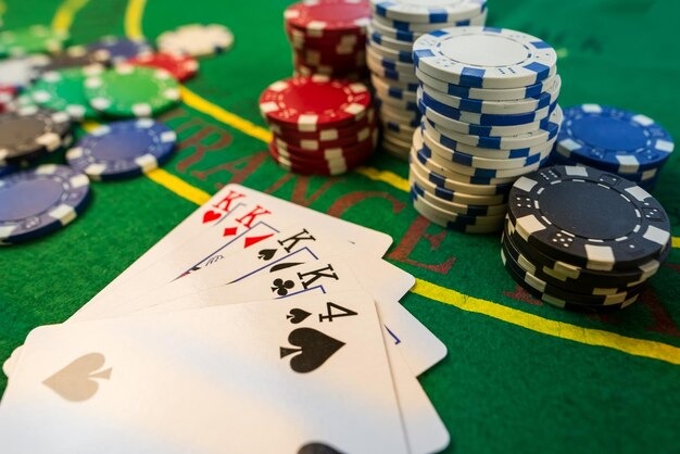 Live Sic Bo table with three dice and betting layout on crot4d login