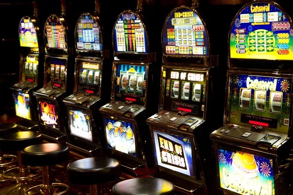 Betting layout and chip values Sic Bo betting layout with chip denominations